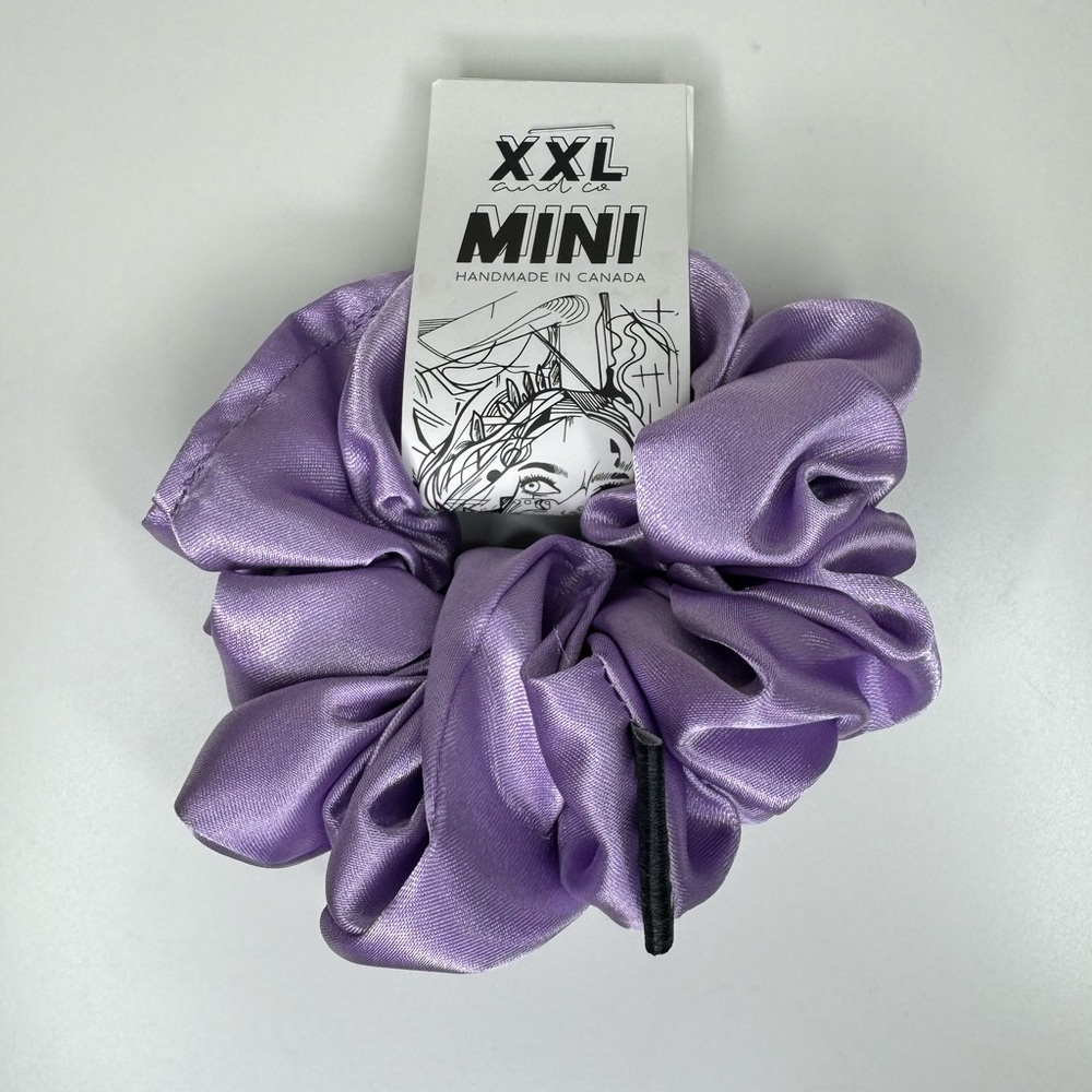 Purple scrunchie NWT